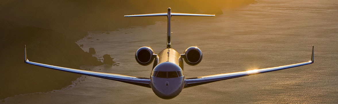 Head one jet in flight